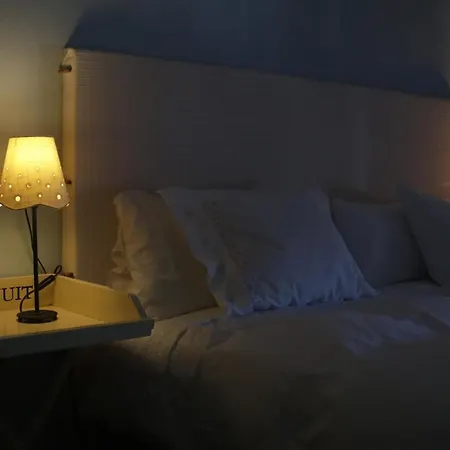 Maria Hotel *